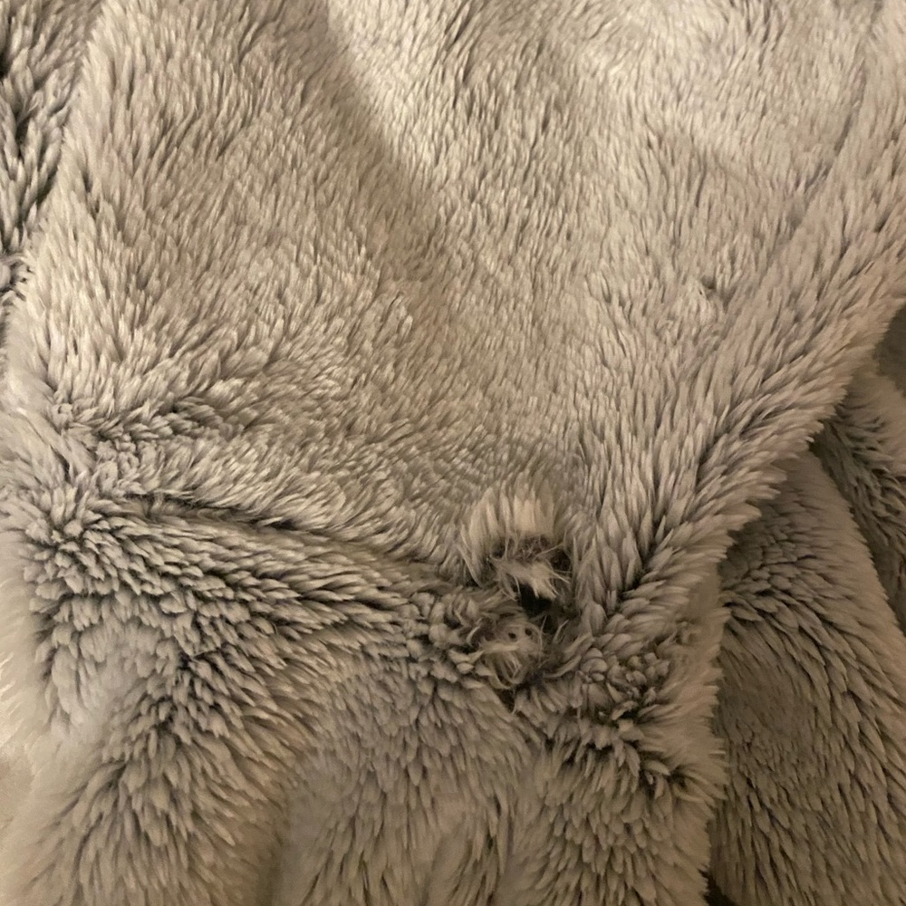 Grey Fluffy Robe - Picture 2 of 3